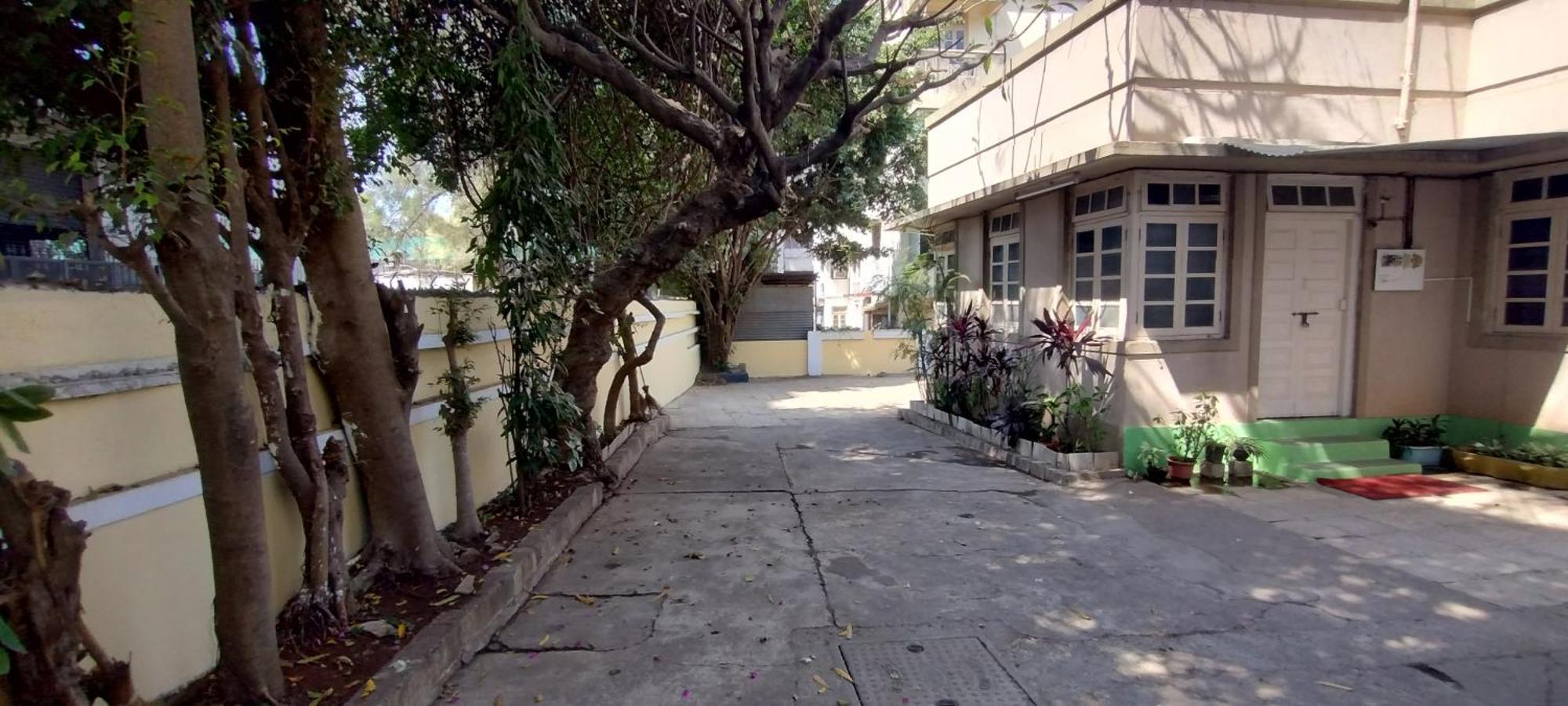 Madhav Bhavan Guest House Pune Exterior photo